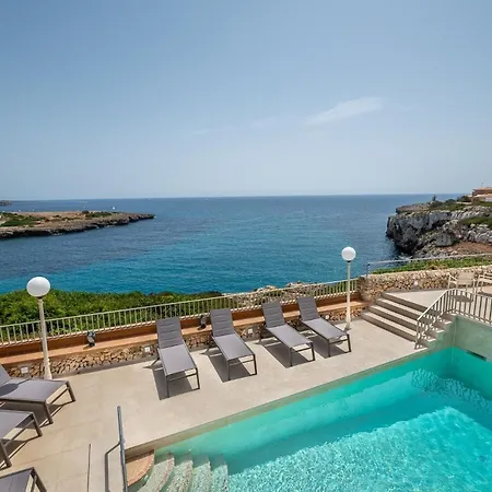 Mit Privatpool Fuer 8 Personen Ca 400 Qm In Porto Cristo, Mallorca Suedostkueste Von Mallorca *